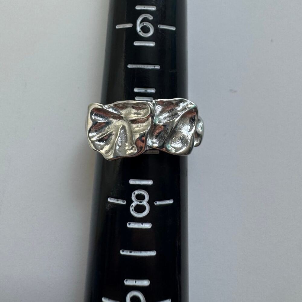 Silver textured ring